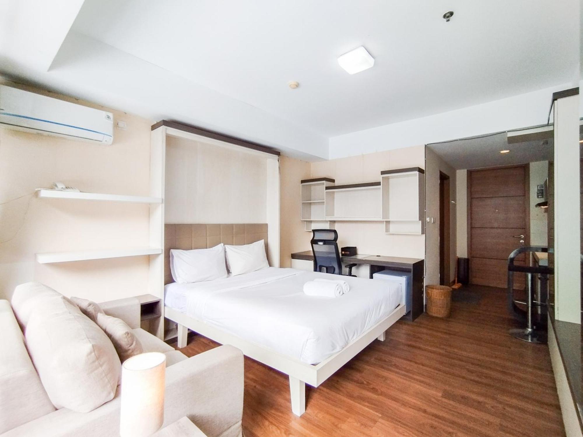 Simply And Comfy Studio Room Apartment Beverly Dago By Travelio Bandung Bagian luar foto