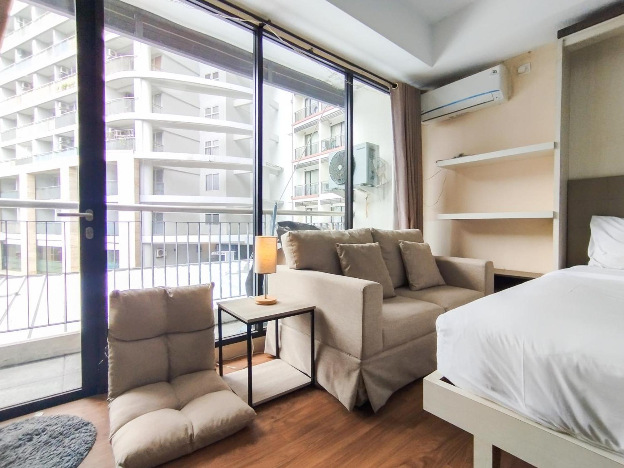 Simply And Comfy Studio Room Apartment Beverly Dago By Travelio Bandung Bagian luar foto